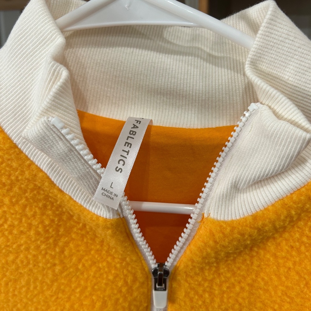 Fabletics cropped pullover Yellow Large - Picture 2 of 3